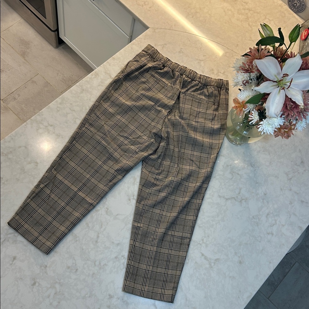 LOFT - Plaid Pull On Tapered Ankle Pants - Picture 8 of 10